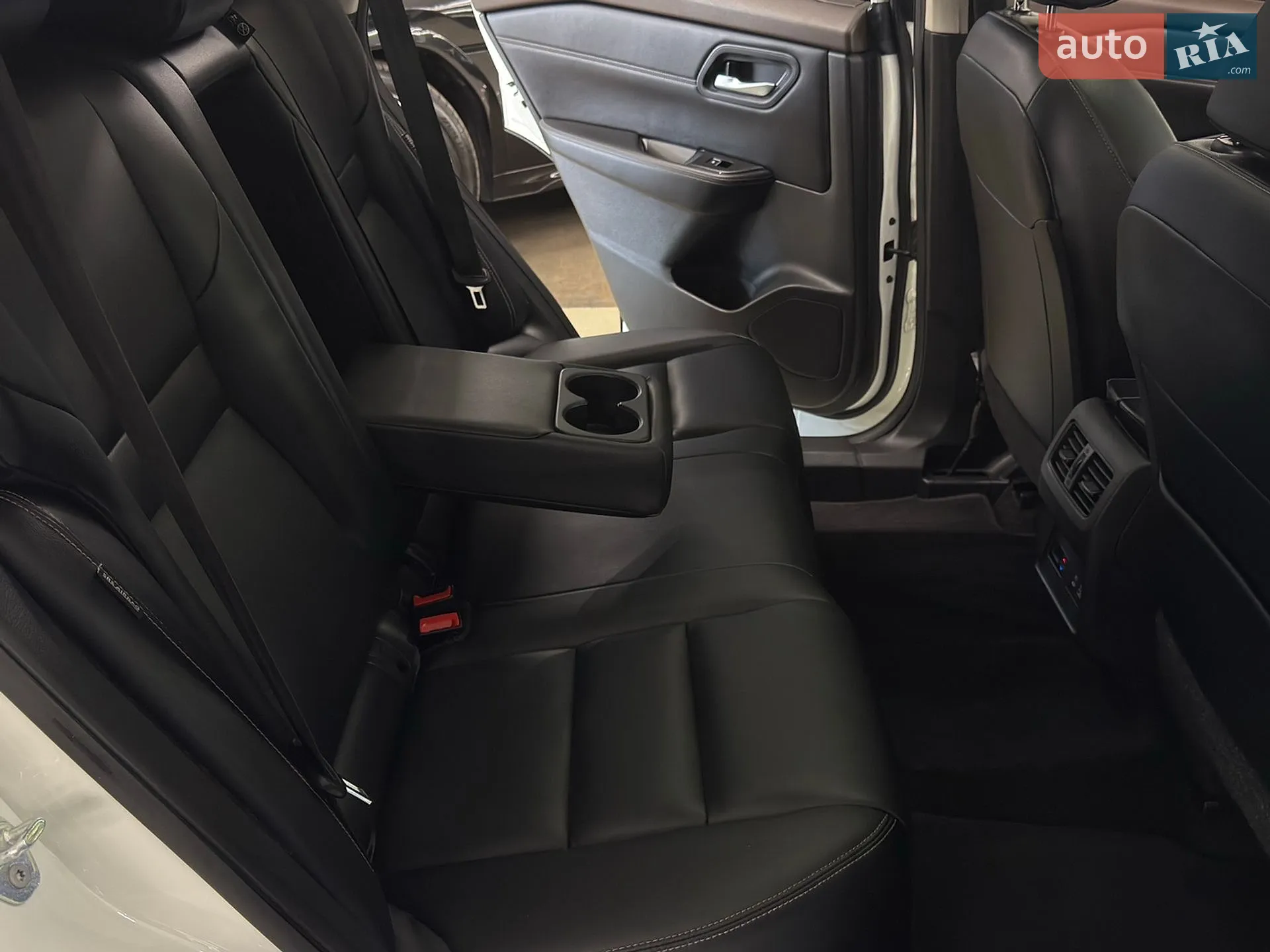 2023 Nissan Rogue - мініатюра 27
