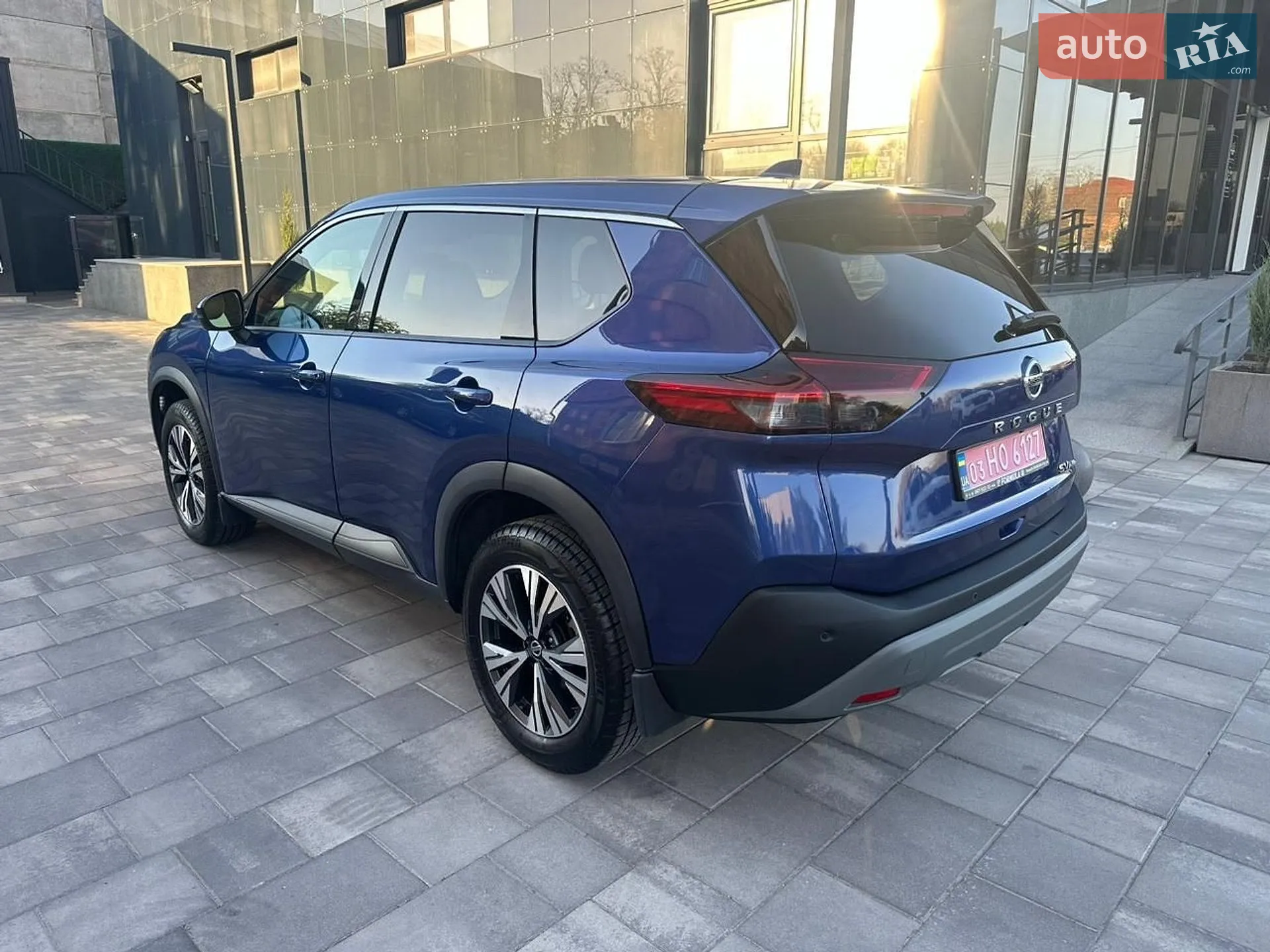 2021 Nissan Rogue - мініатюра 4