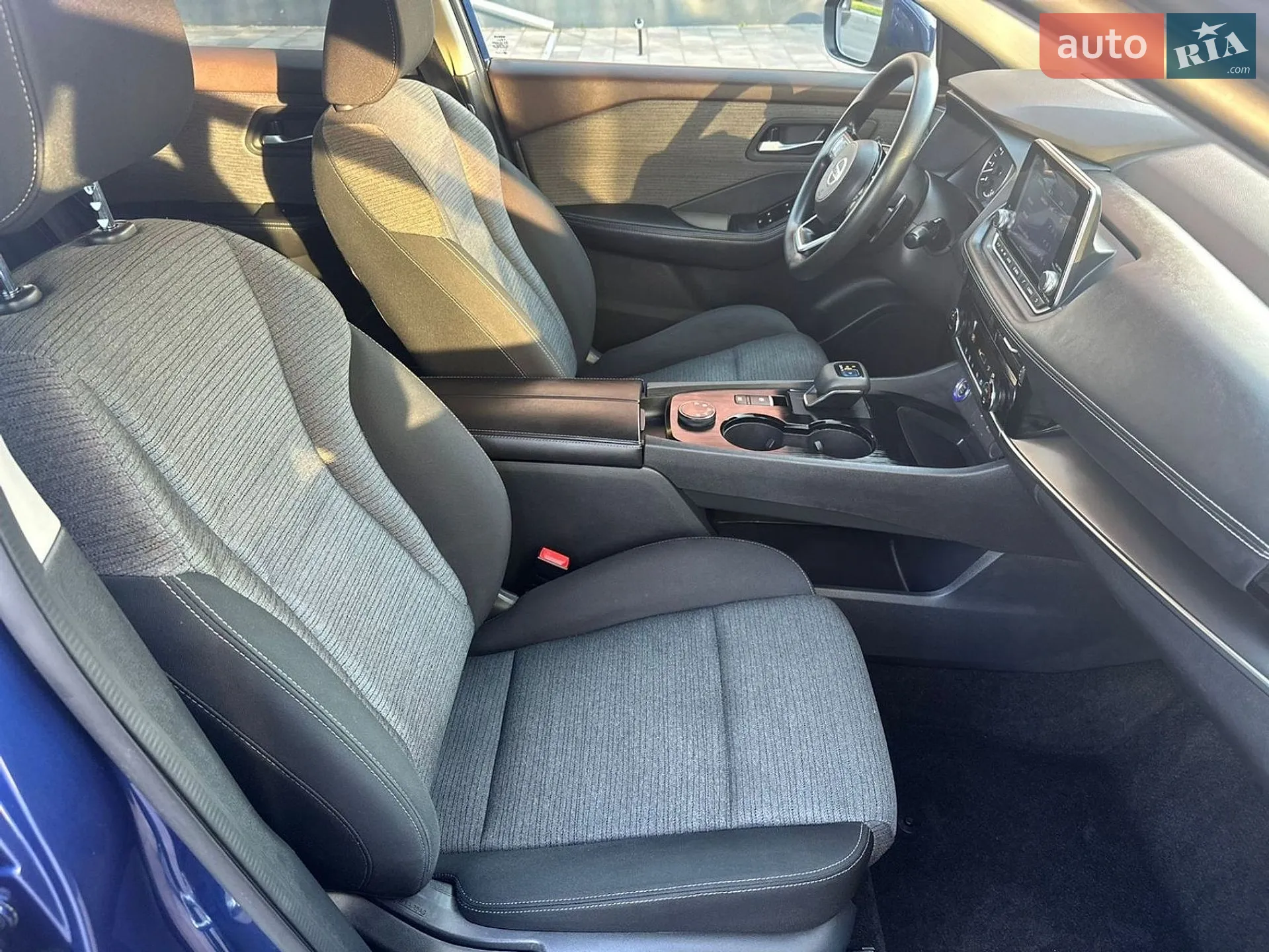 2021 Nissan Rogue - мініатюра 21