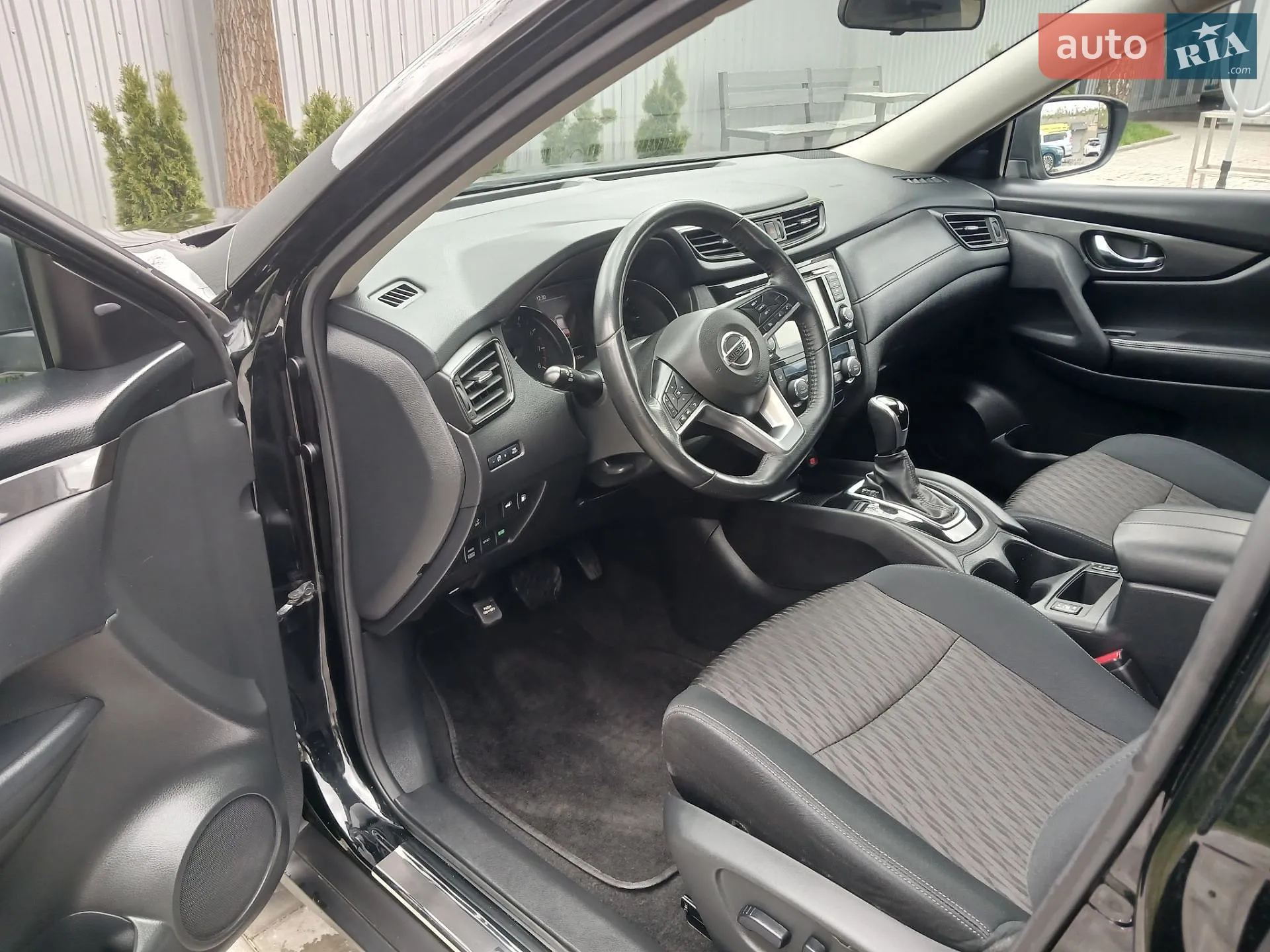 2018 Nissan Rogue - мініатюра 8