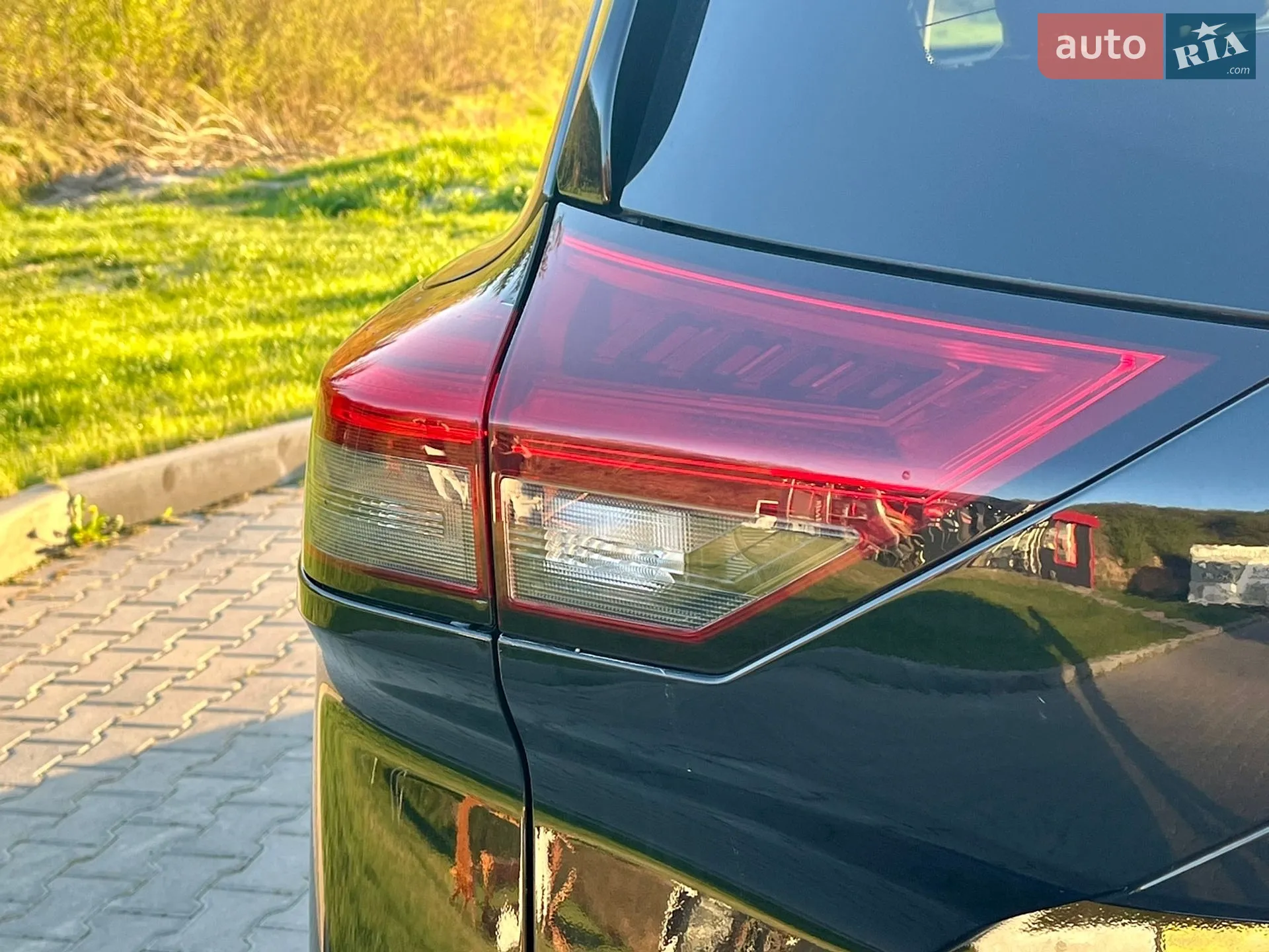 2021 Nissan Rogue - мініатюра 8