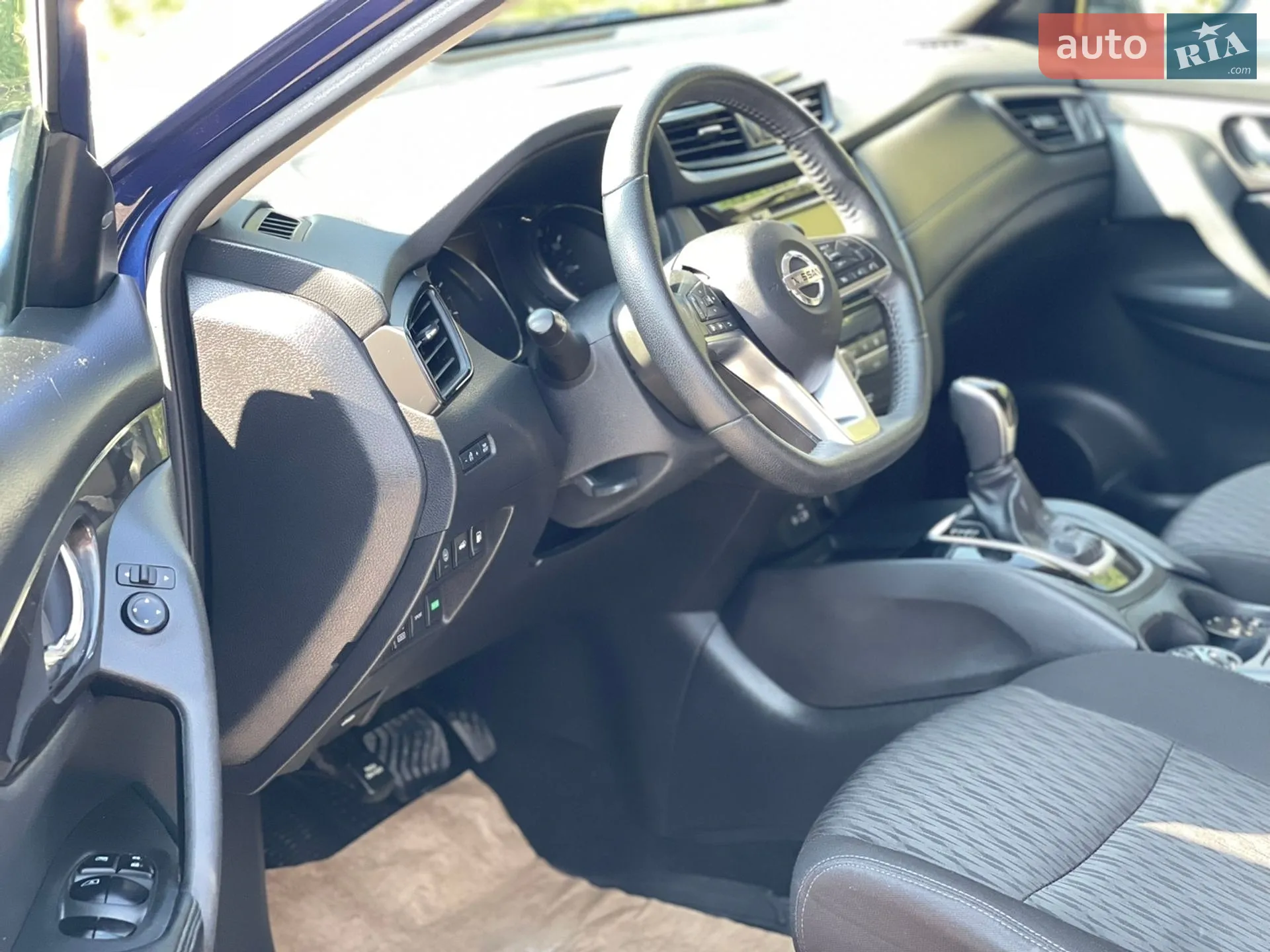 2020 Nissan Rogue - мініатюра 25