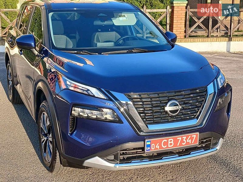 Внедорожник / Кроссовер Nissan Rogue 2023 в Броварах