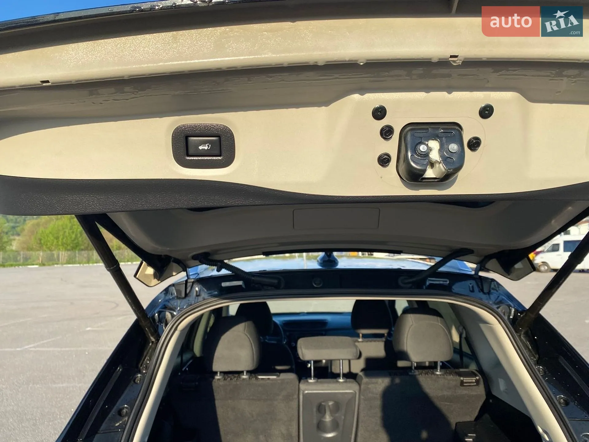 2018 Nissan Rogue - мініатюра 15