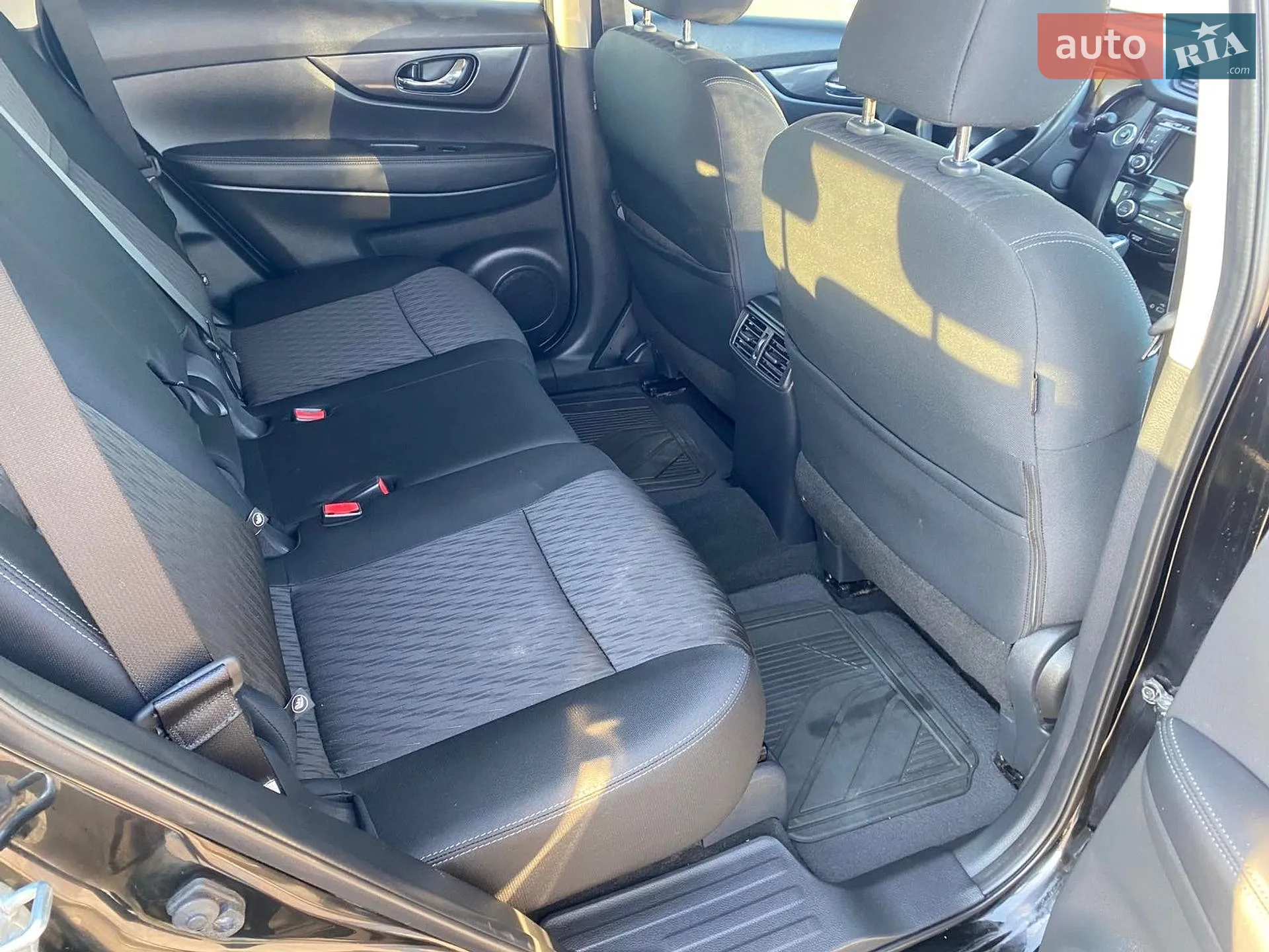 2018 Nissan Rogue - мініатюра 13