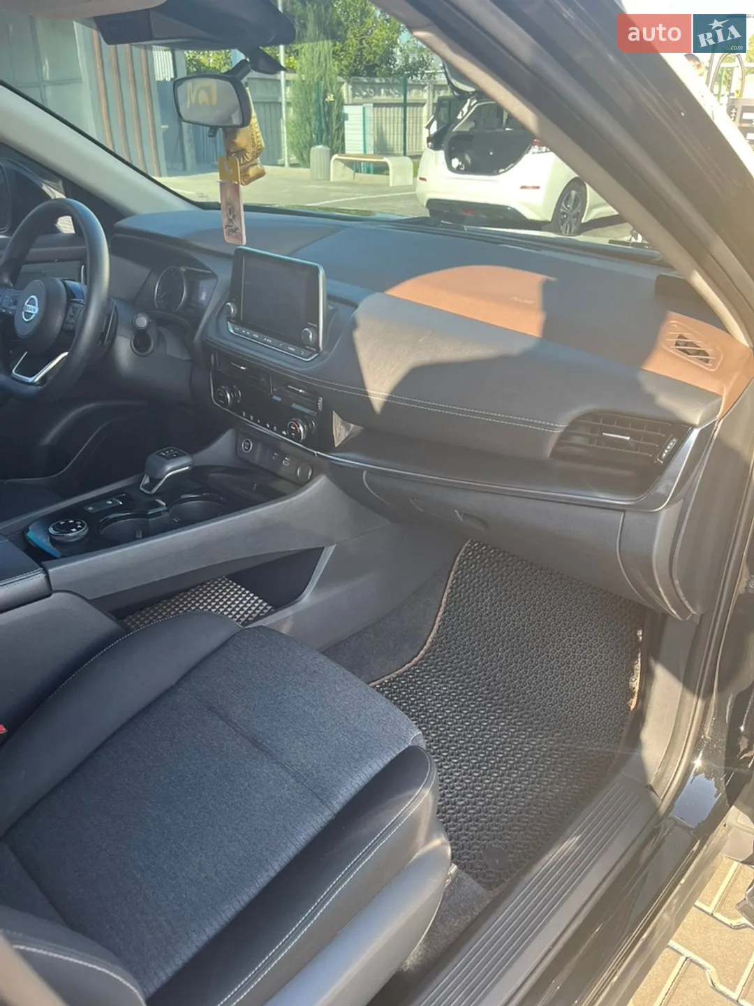 2021 Nissan Rogue - мініатюра 18