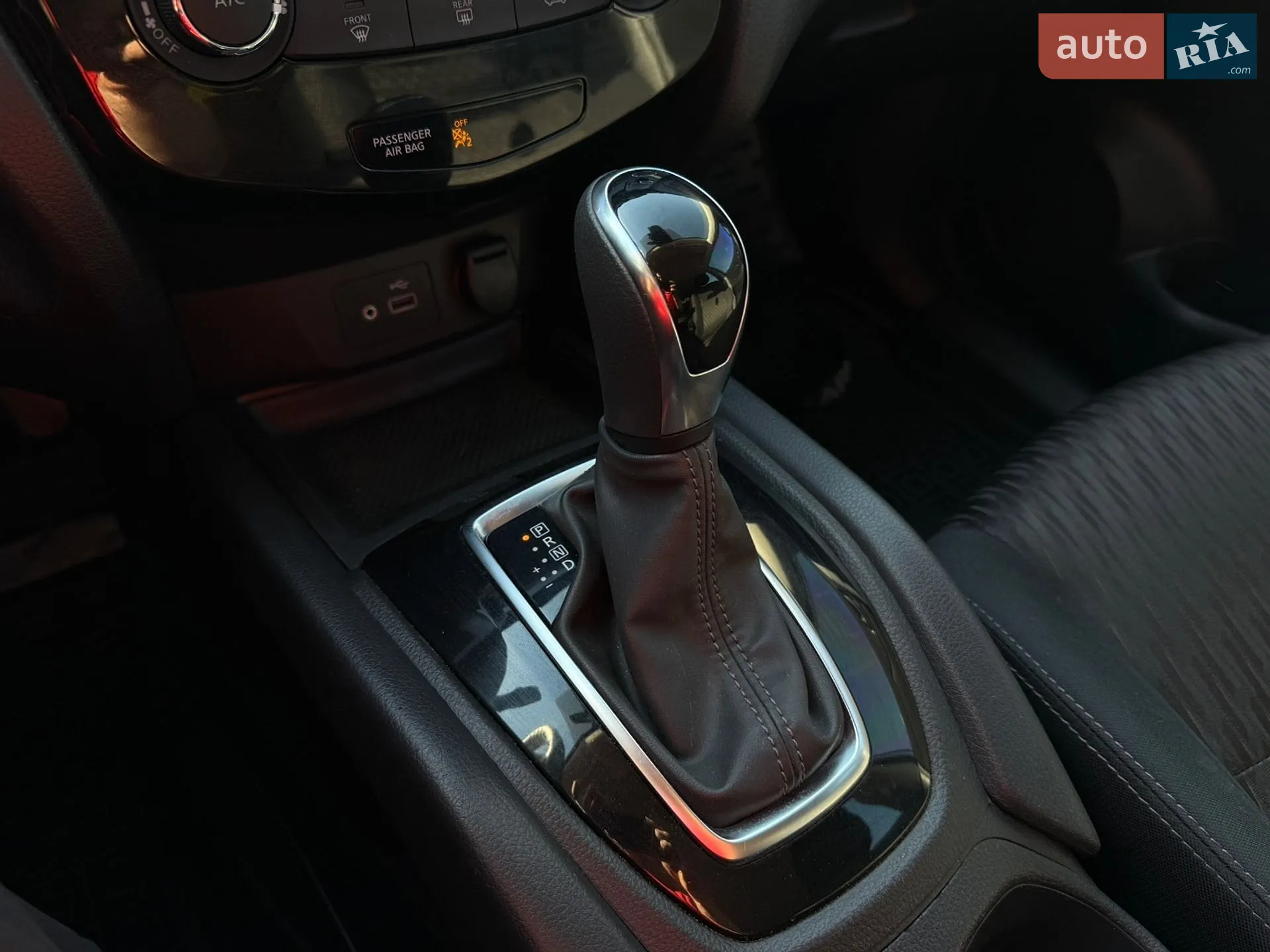 2019 Nissan Rogue - мініатюра 22