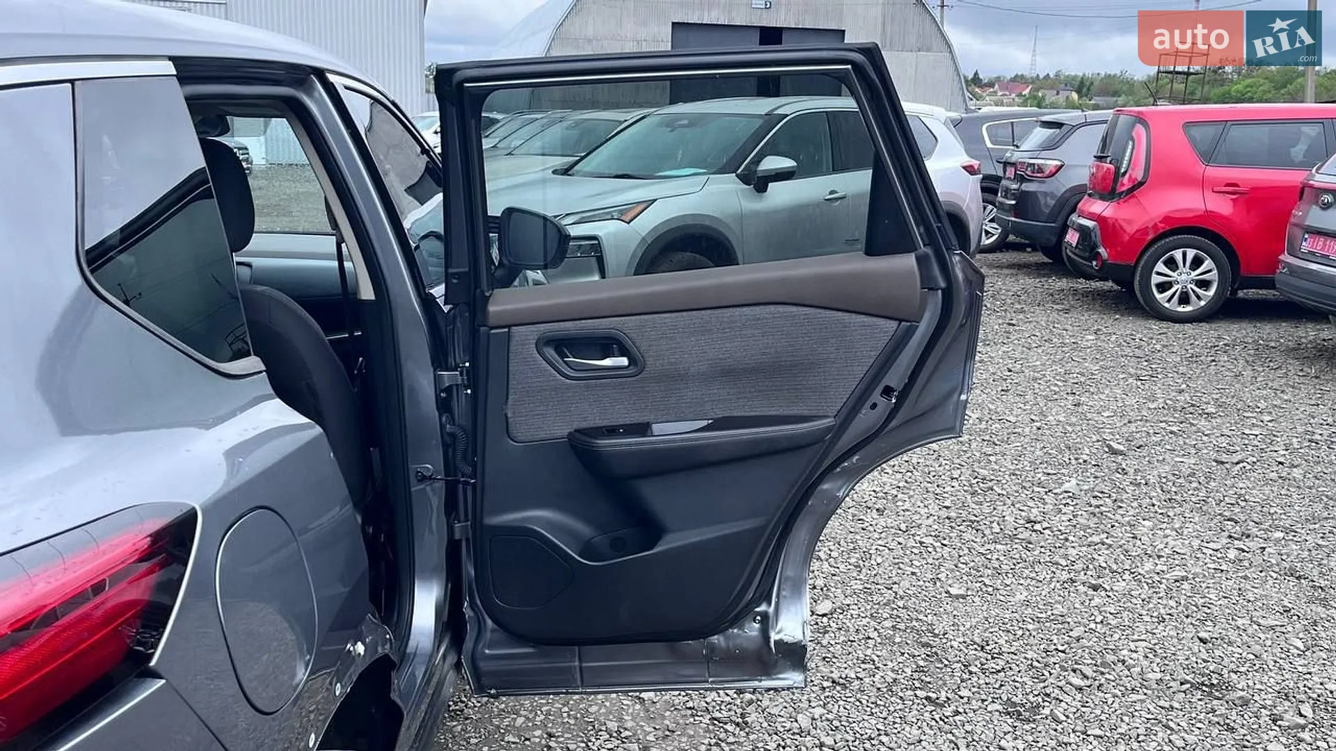 2021 Nissan Rogue - мініатюра 19