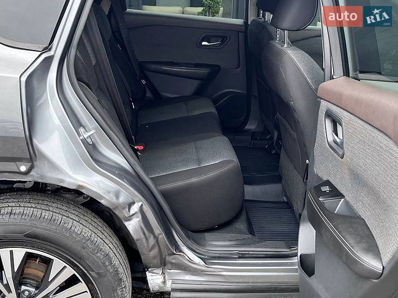 Внедорожник / Кроссовер Nissan Rogue 2021 в Луцке