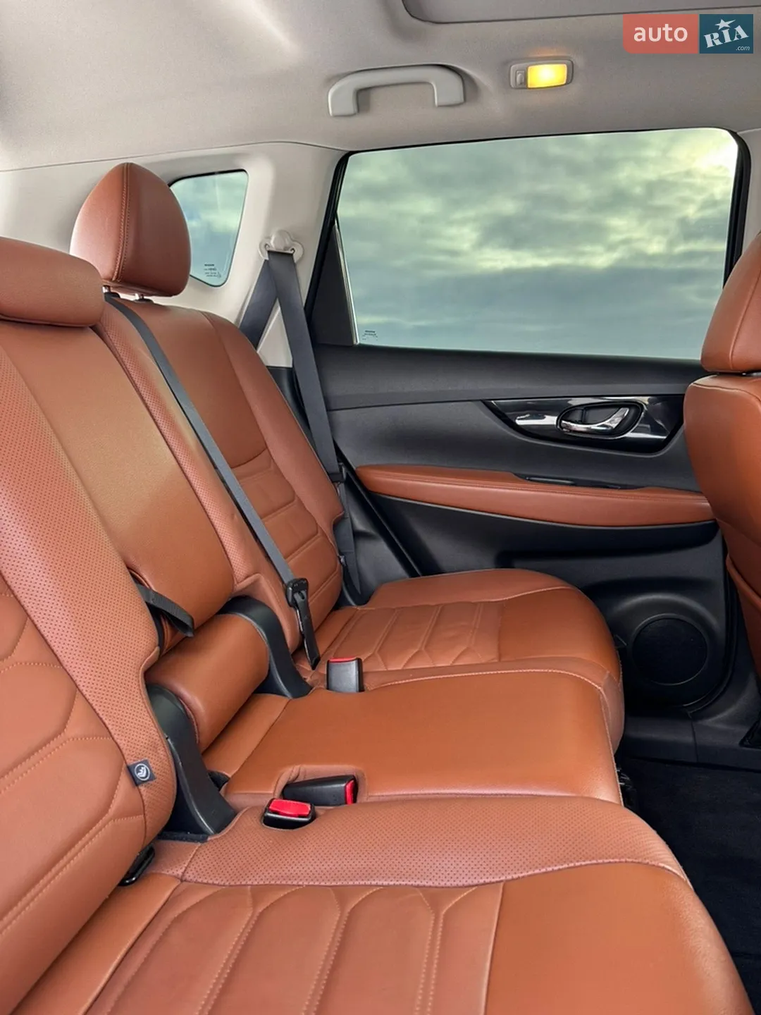 2019 Nissan Rogue - мініатюра 14