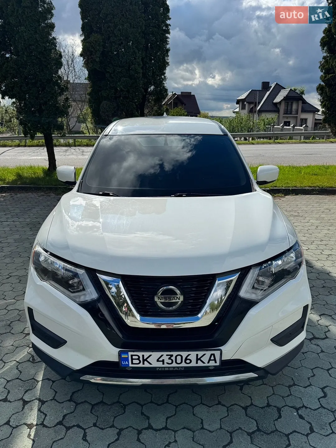 2017 Nissan Rogue - мініатюра 2