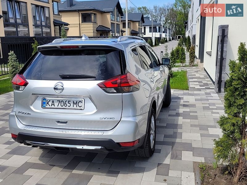 Внедорожник / Кроссовер Nissan Rogue 2018 в Киеве