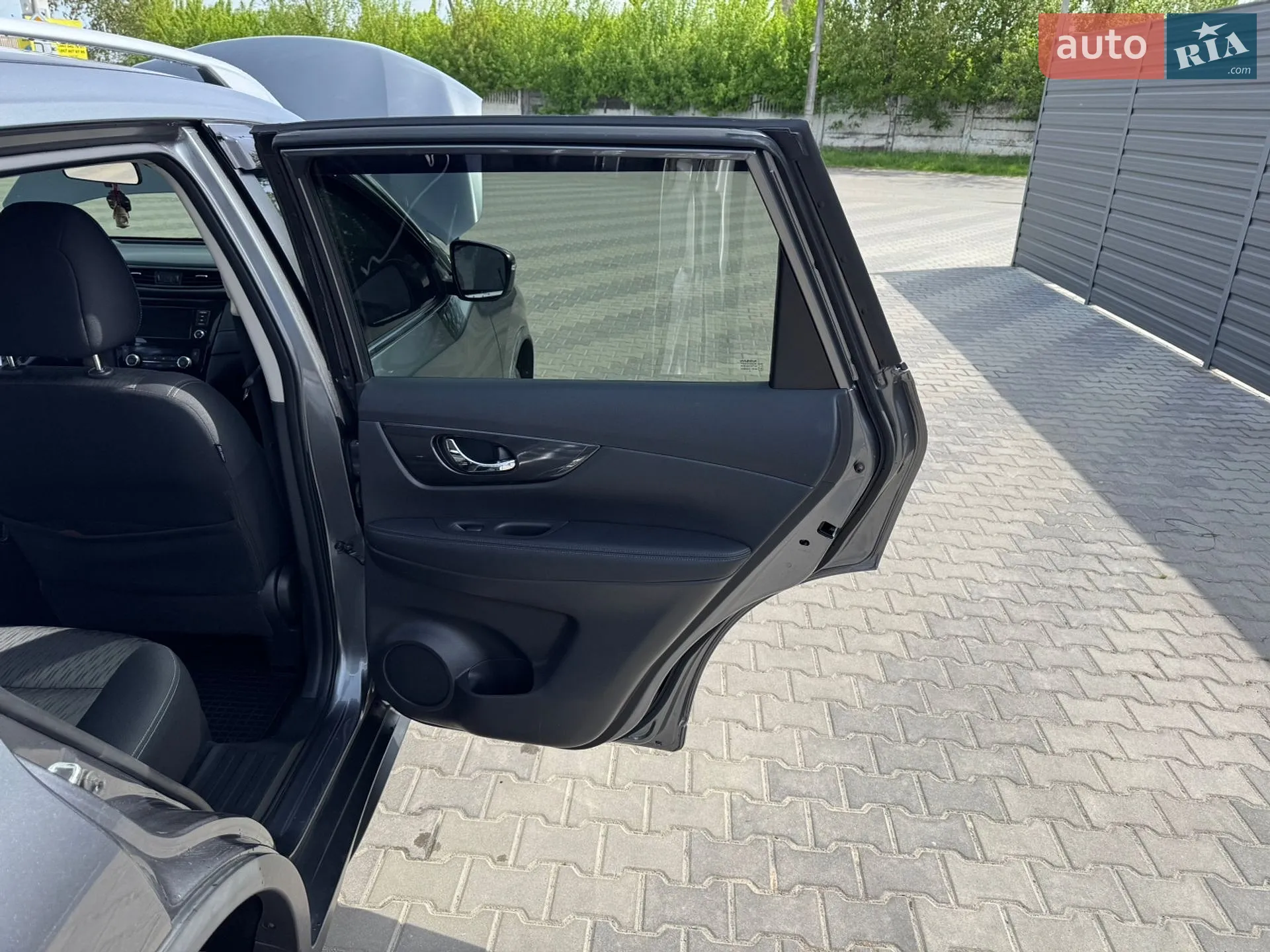 2019 Nissan Rogue - мініатюра 18