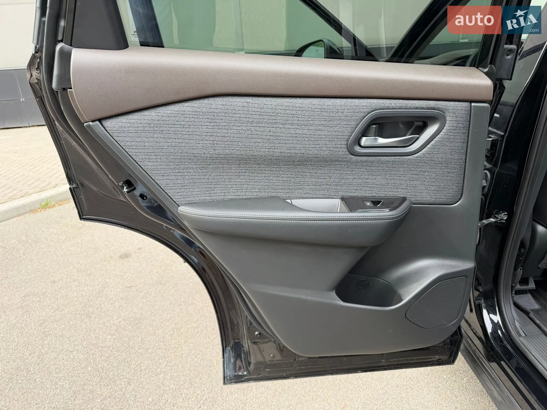 2022 Nissan Rogue - мініатюра 15