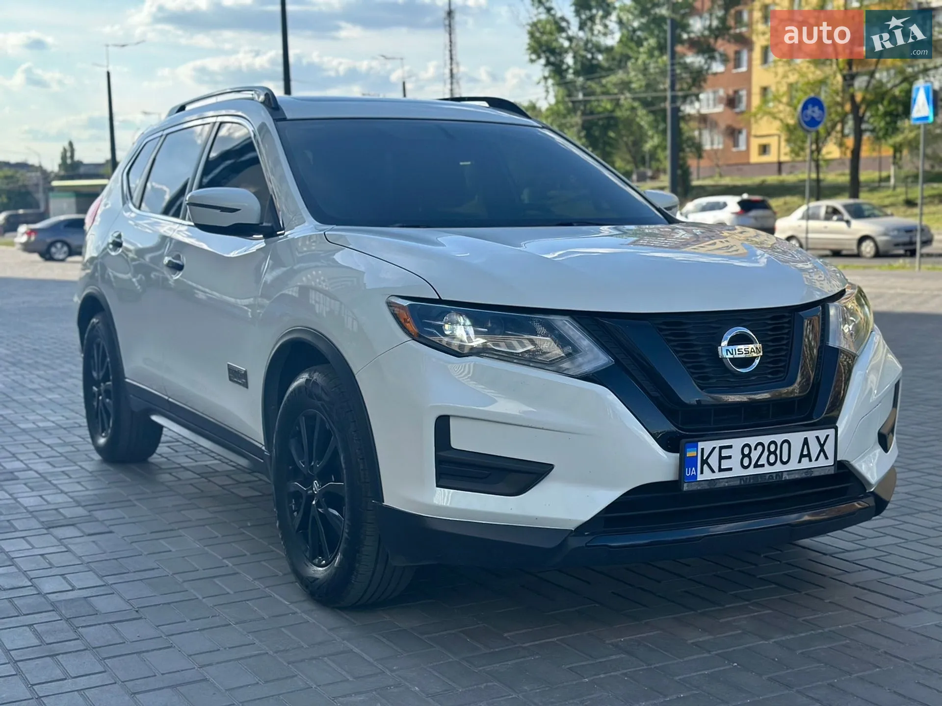 2016 Nissan Rogue - мініатюра 2