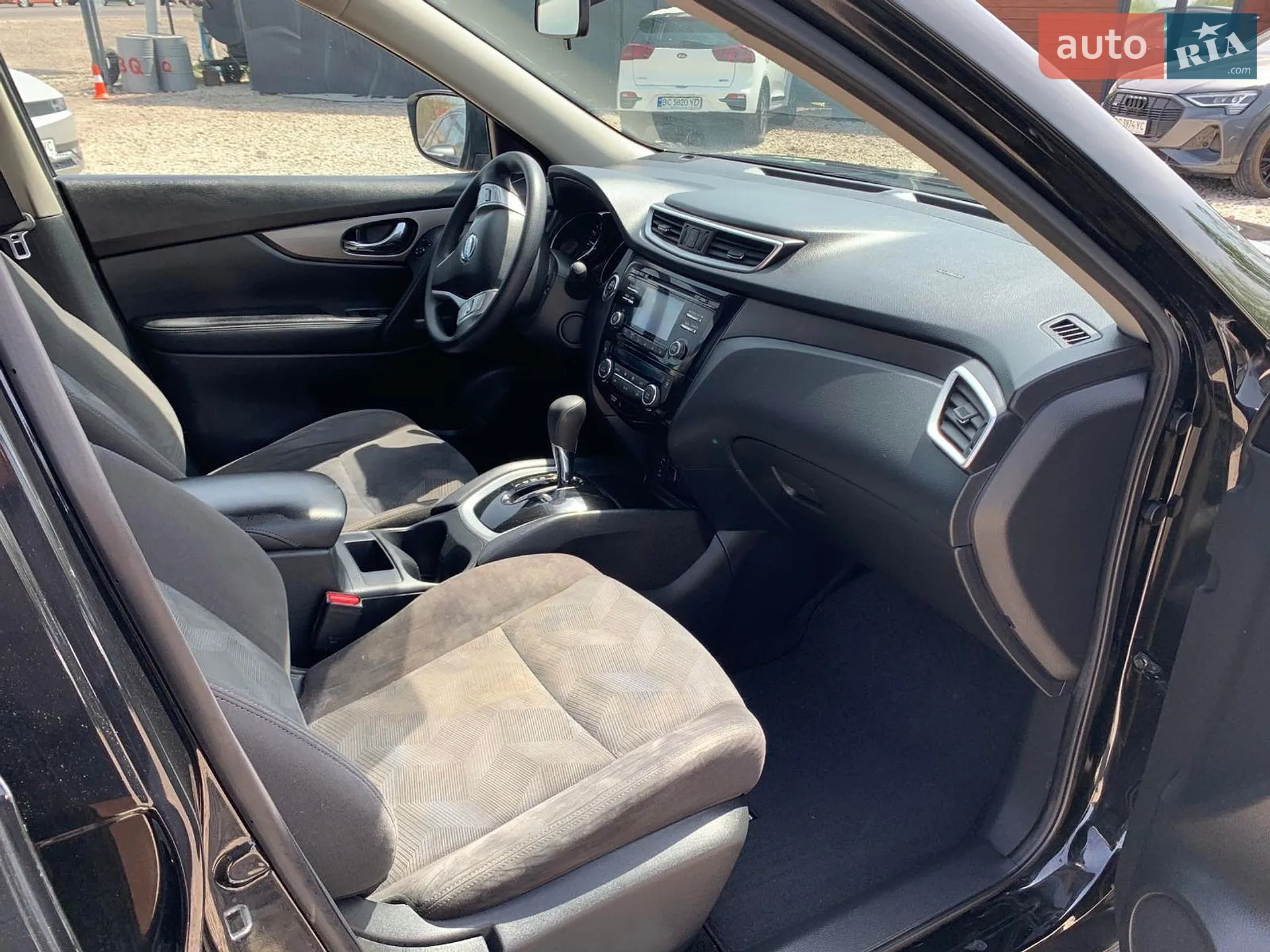 2017 Nissan Rogue - мініатюра 10