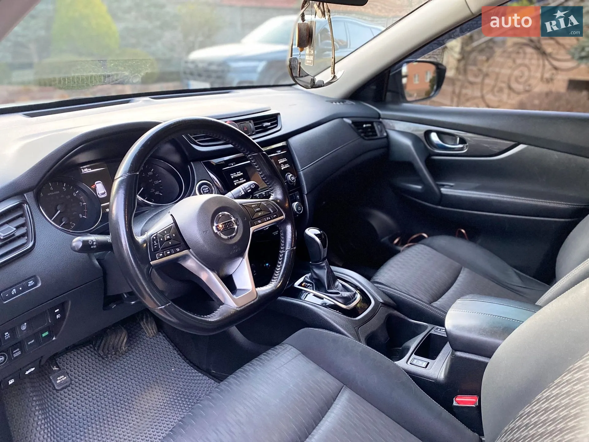 2016 Nissan Rogue - мініатюра 21