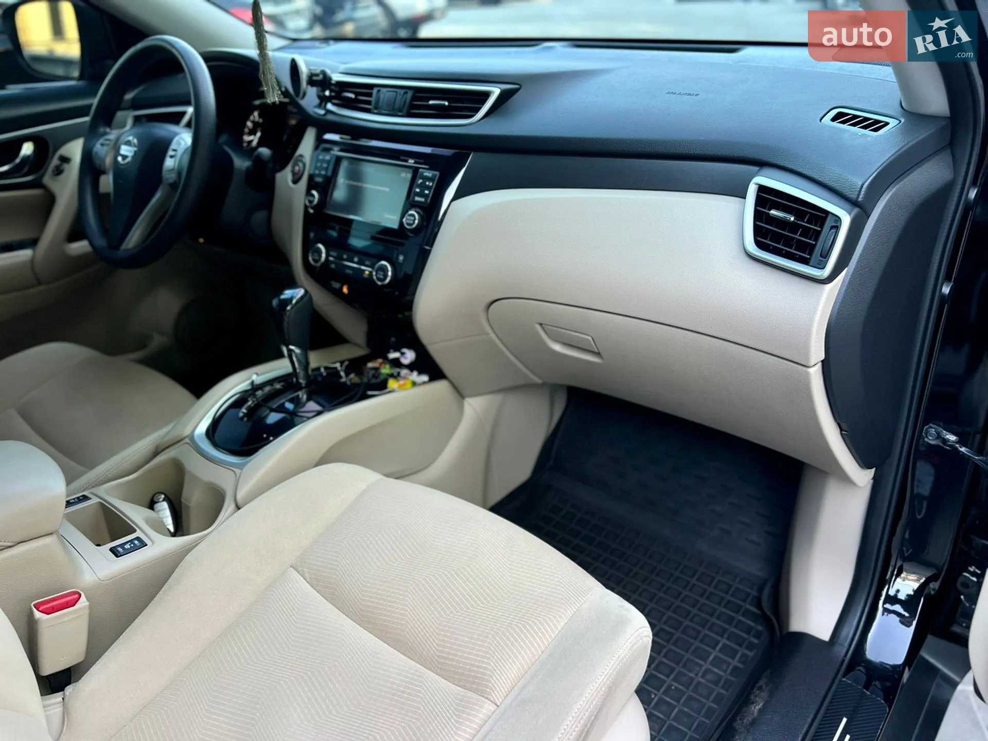 2016 Nissan Rogue - мініатюра 28