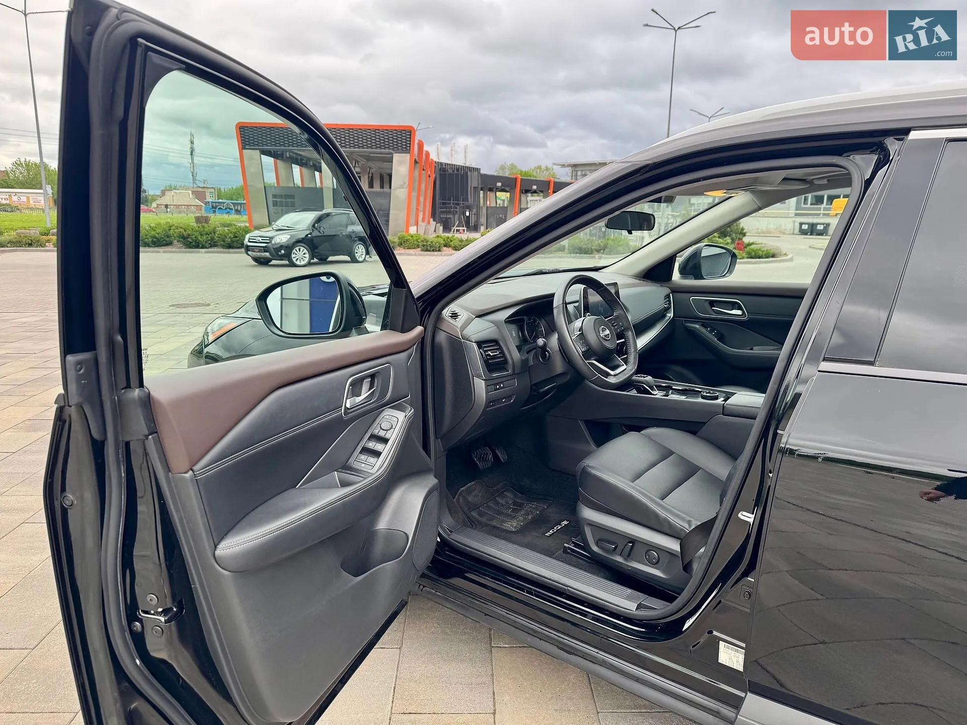 2021 Nissan Rogue - мініатюра 16