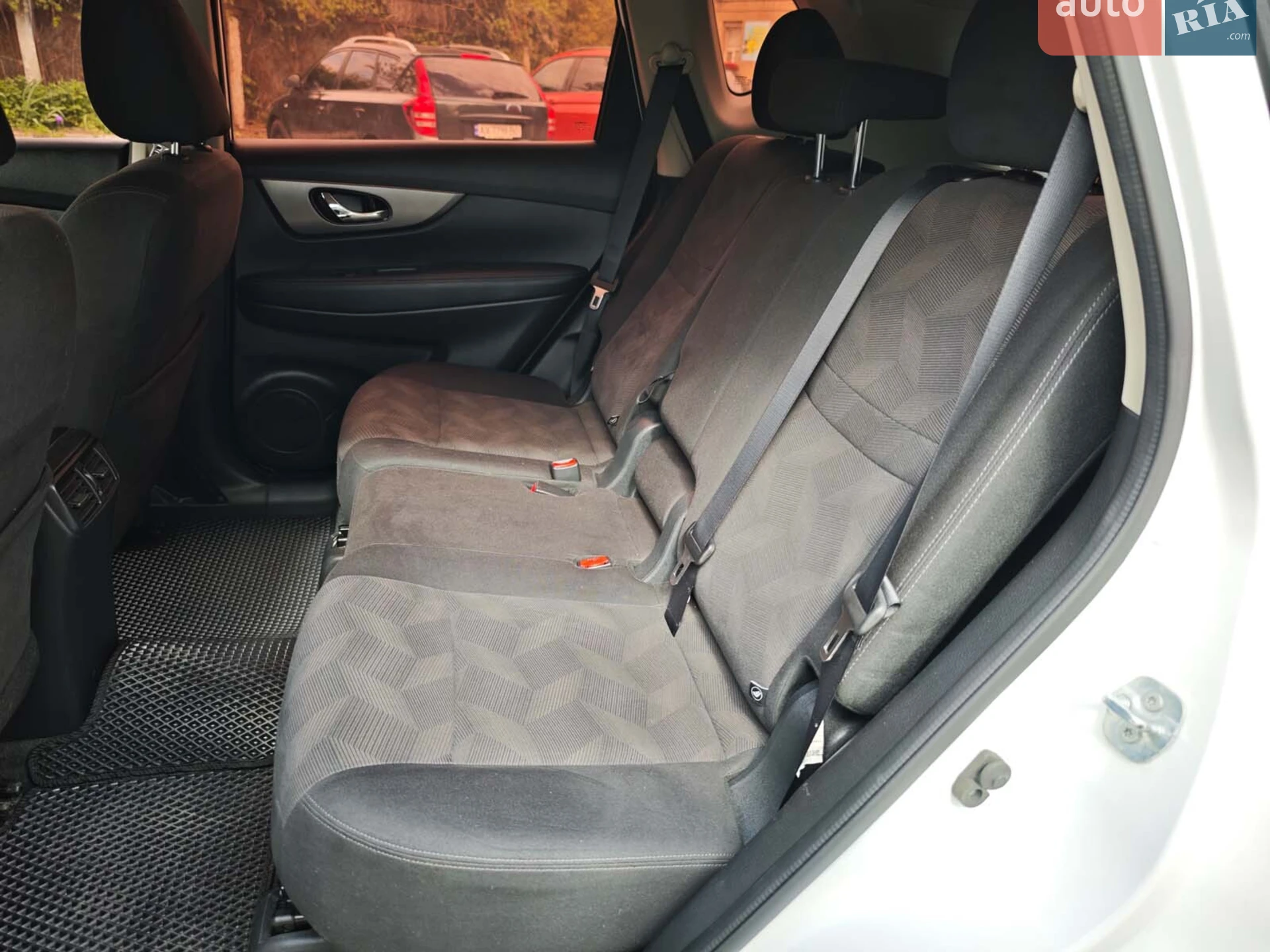 2016 Nissan Rogue - мініатюра 14