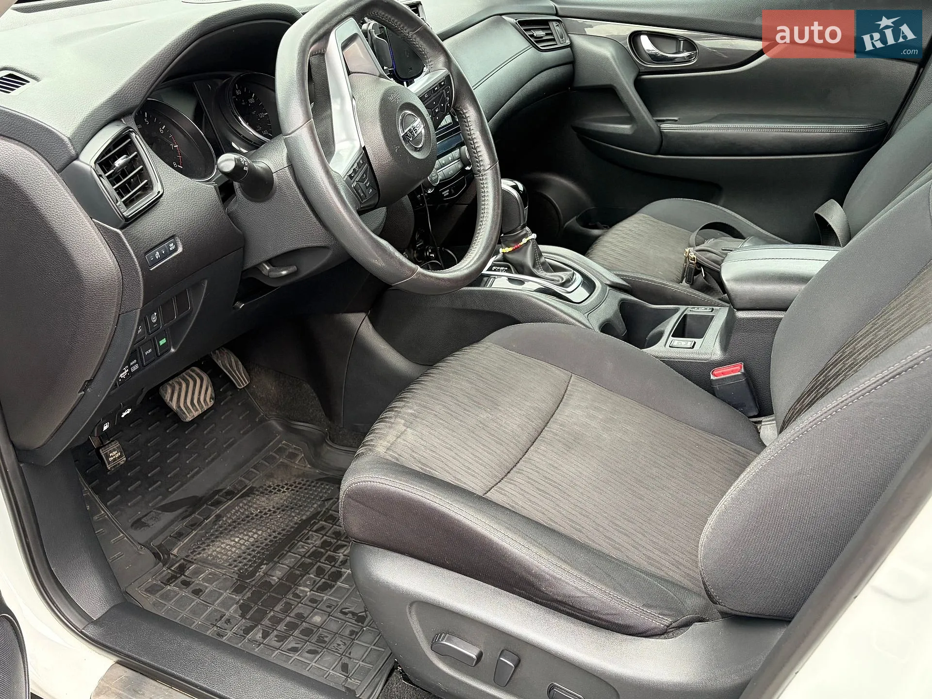 2017 Nissan Rogue - мініатюра 11