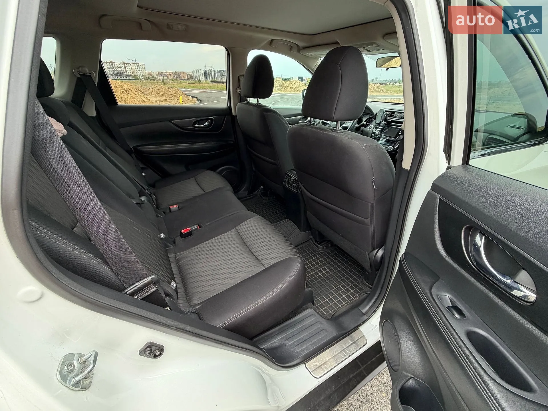 2017 Nissan Rogue - мініатюра 14