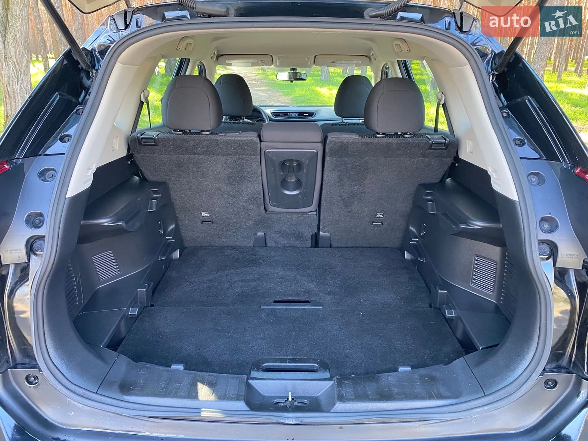 2019 Nissan Rogue - мініатюра 32