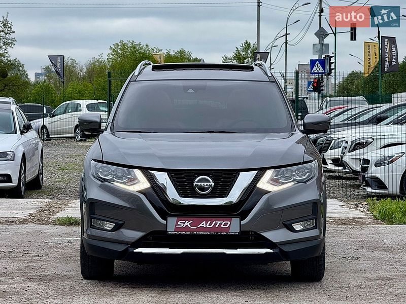 Внедорожник / Кроссовер Nissan Rogue 2019 в Киеве