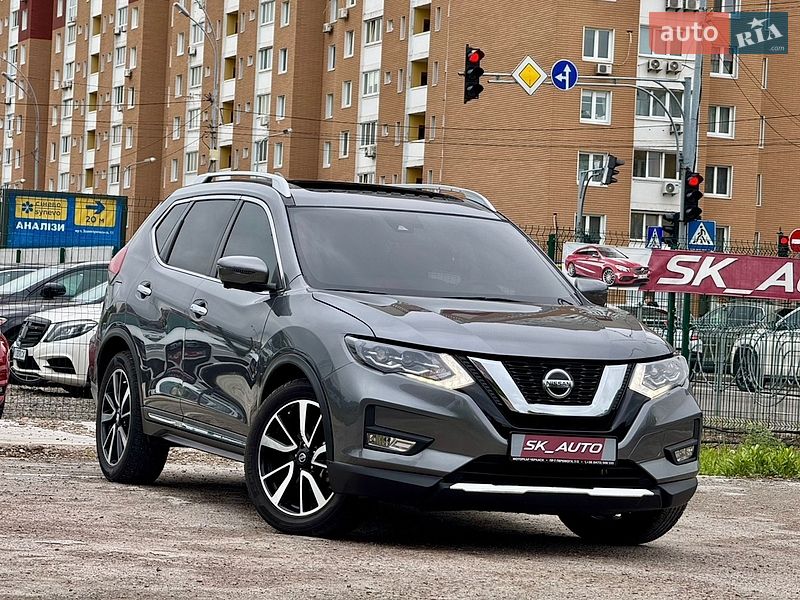 Внедорожник / Кроссовер Nissan Rogue 2019 в Киеве