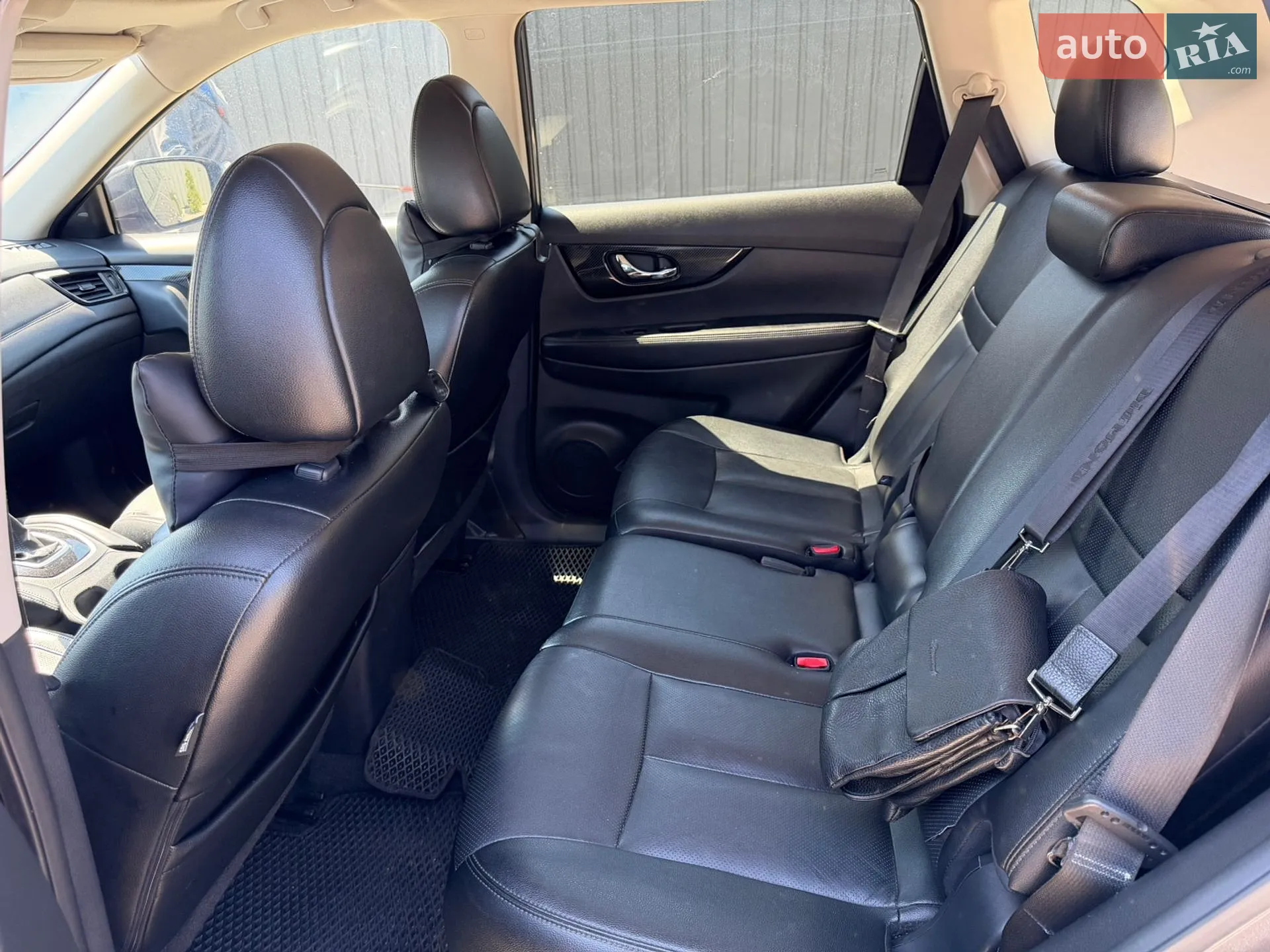 2017 Nissan Rogue - мініатюра 32