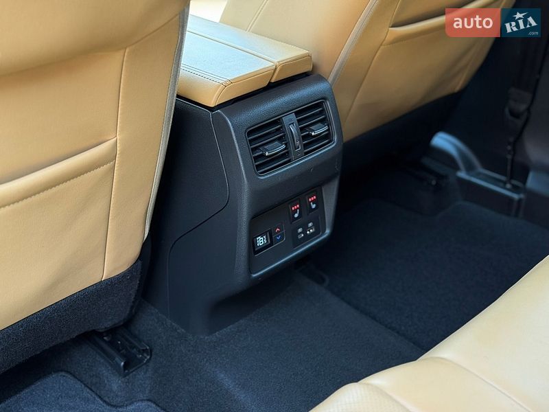 Внедорожник / Кроссовер Nissan Rogue 2021 в Мукачево