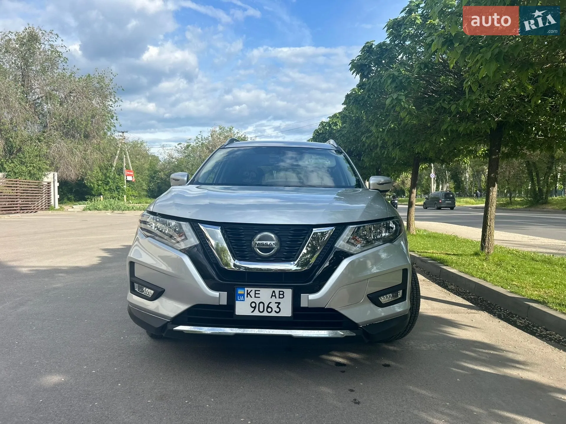 2018 Nissan Rogue - мініатюра 3