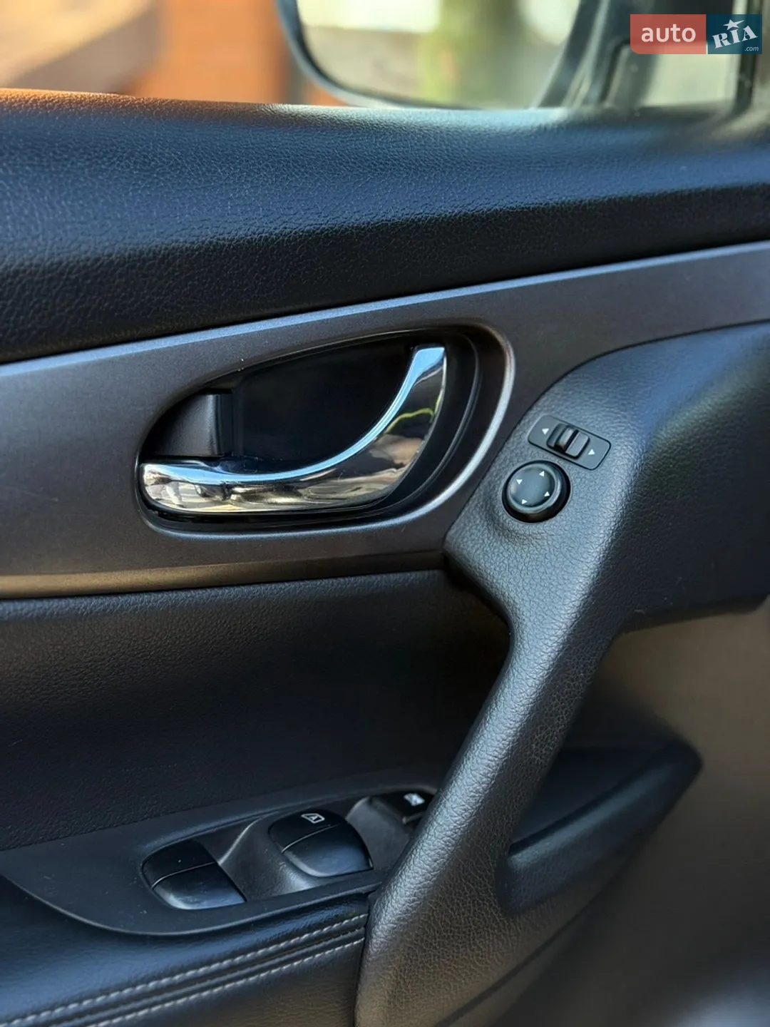 2016 Nissan Rogue - мініатюра 30