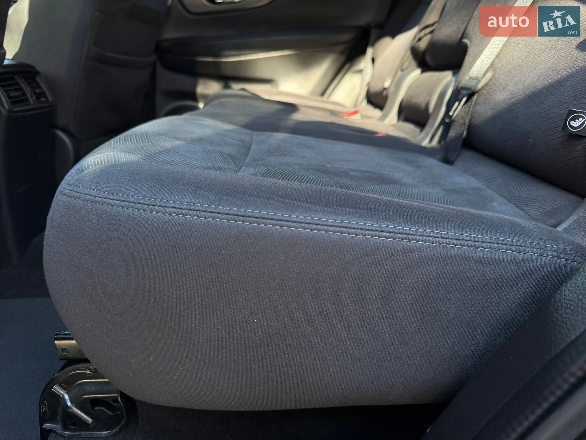 2016 Nissan Rogue - мініатюра 39