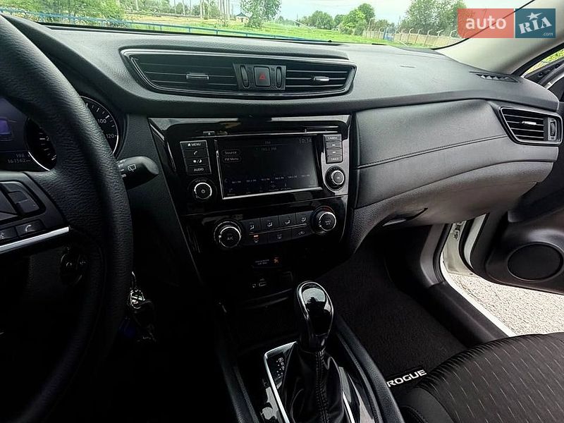 Внедорожник / Кроссовер Nissan Rogue 2020 в Полтаве