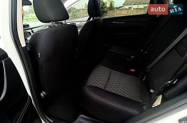 Внедорожник / Кроссовер Nissan Rogue 2020 в Полтаве