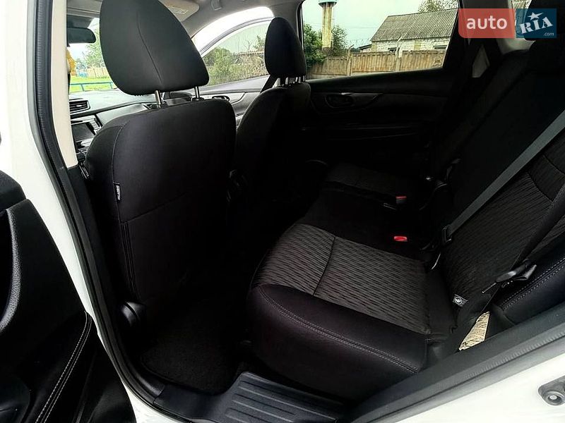 Внедорожник / Кроссовер Nissan Rogue 2020 в Полтаве