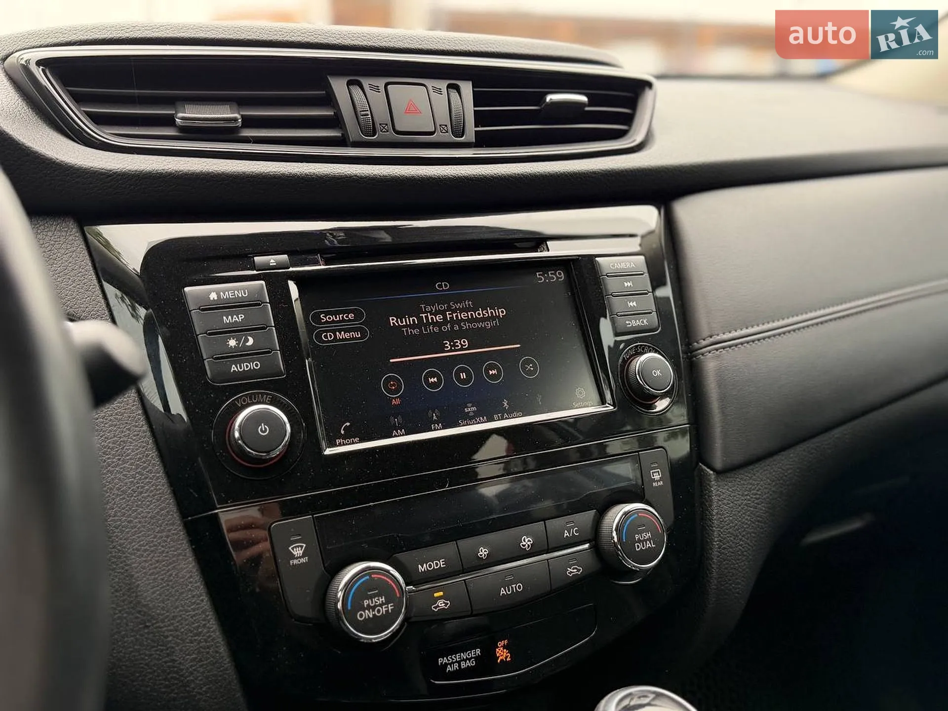 2018 Nissan Rogue - мініатюра 15