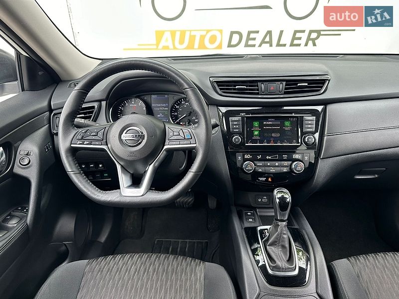 Внедорожник / Кроссовер Nissan Rogue 2020 в Киеве
