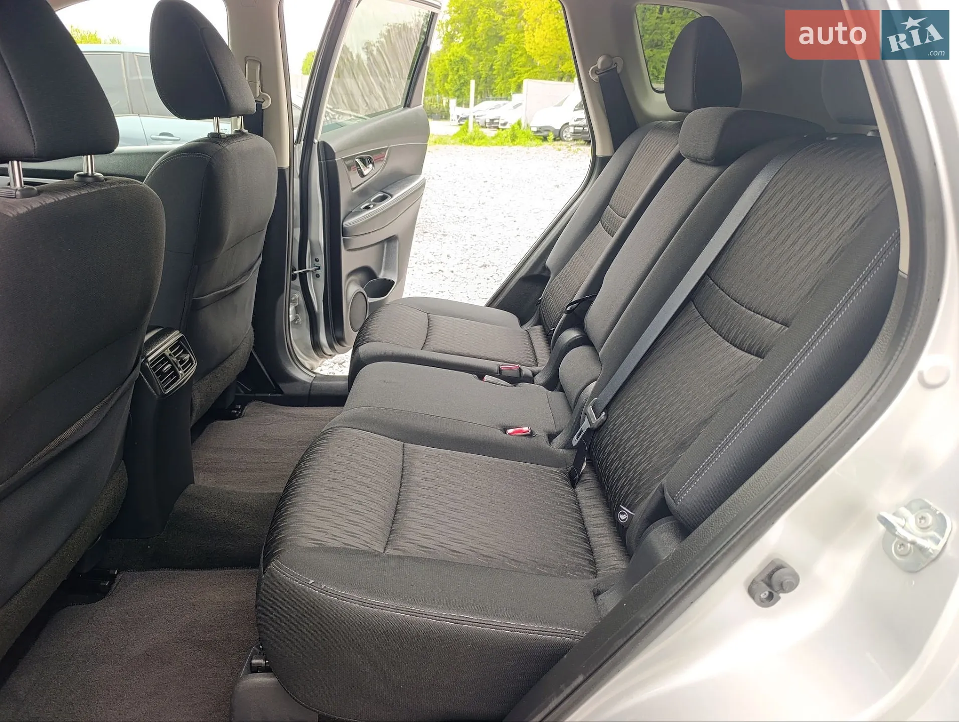 2018 Nissan Rogue - мініатюра 12