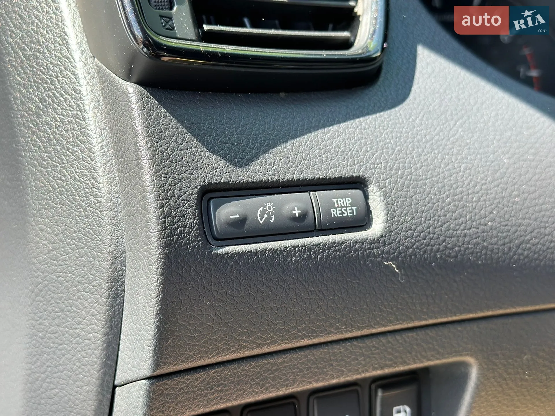 2019 Nissan Rogue - мініатюра 16