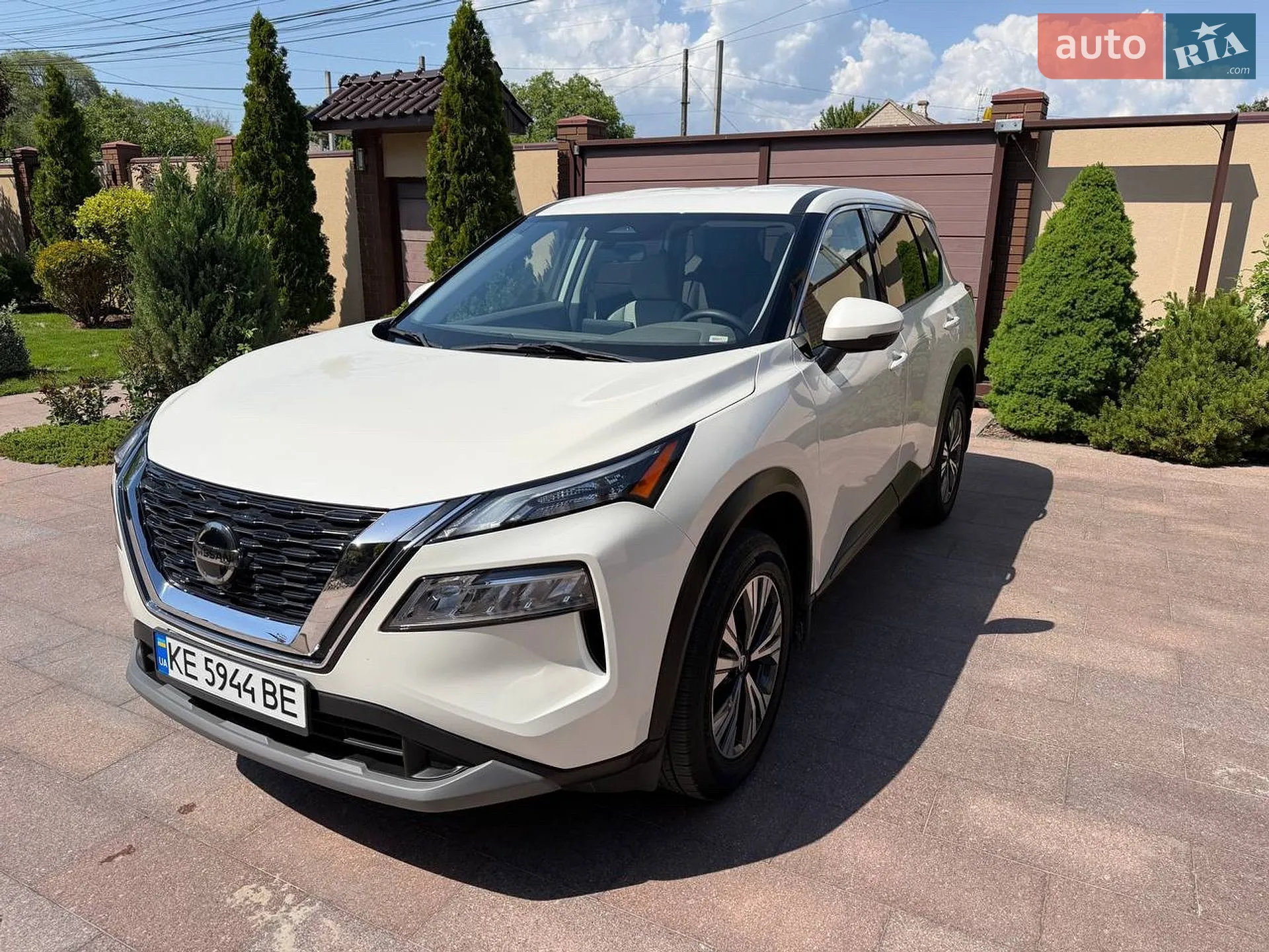 2020 Nissan Rogue - фото 1