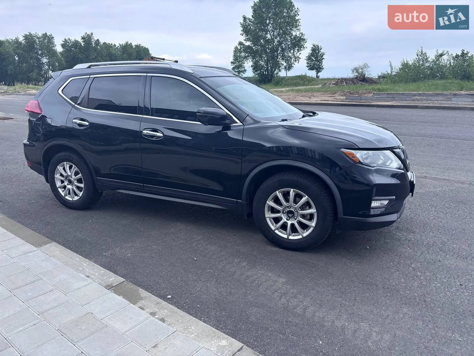 2018 Nissan Rogue - мініатюра 3