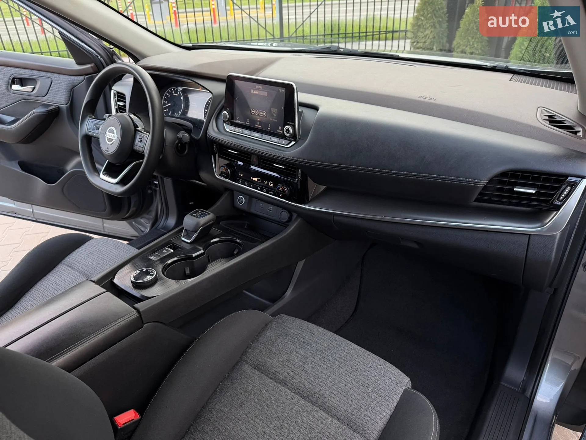 2021 Nissan Rogue - мініатюра 9