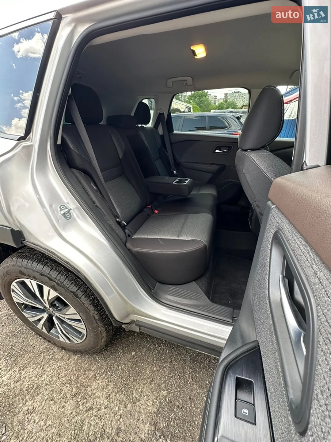 2021 Nissan Rogue - мініатюра 20