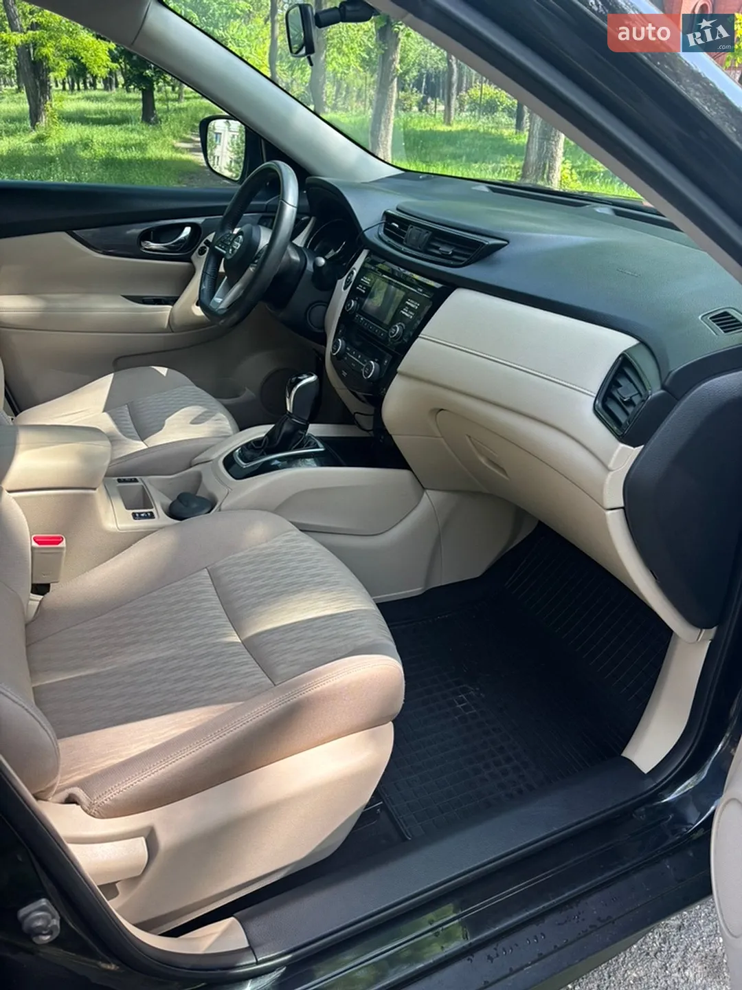 2017 Nissan Rogue - мініатюра 12