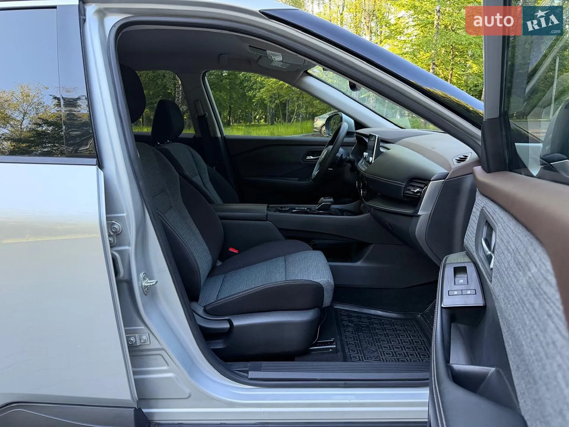 2020 Nissan Rogue - мініатюра 43