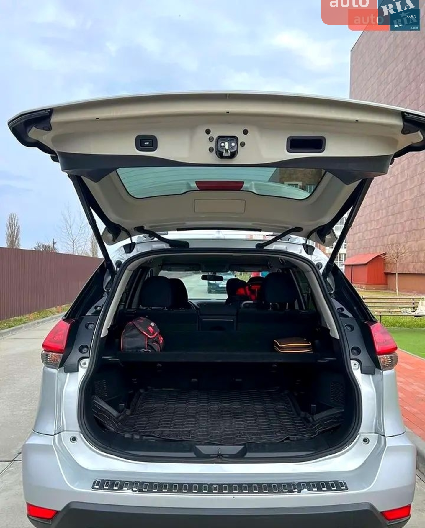 2018 Nissan Rogue - мініатюра 4