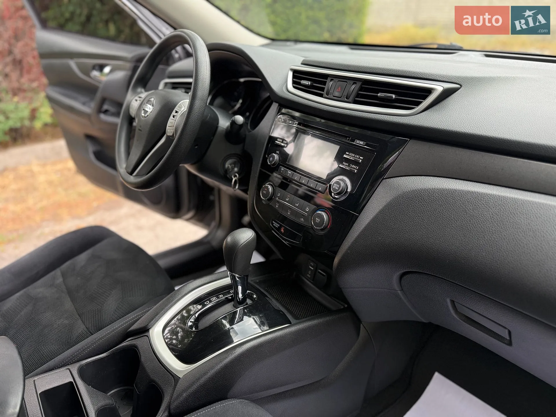 2016 Nissan Rogue - мініатюра 26