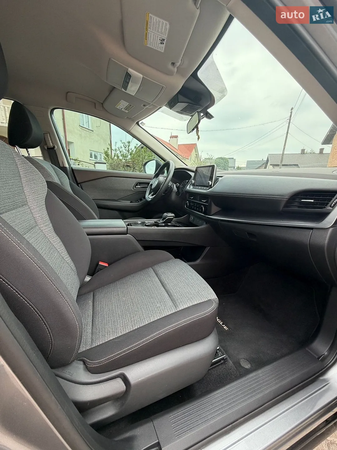 2021 Nissan Rogue - мініатюра 14